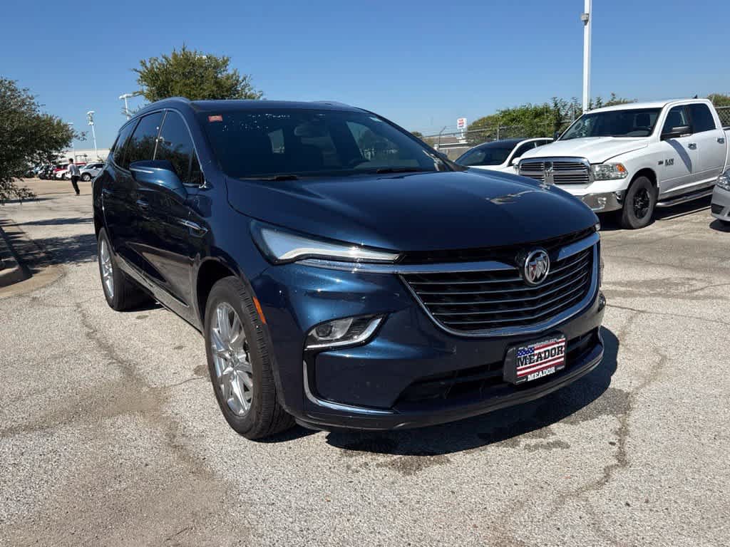 Used 2023 Buick Enclave Essence w/ Experience Buick Package FWD image 7