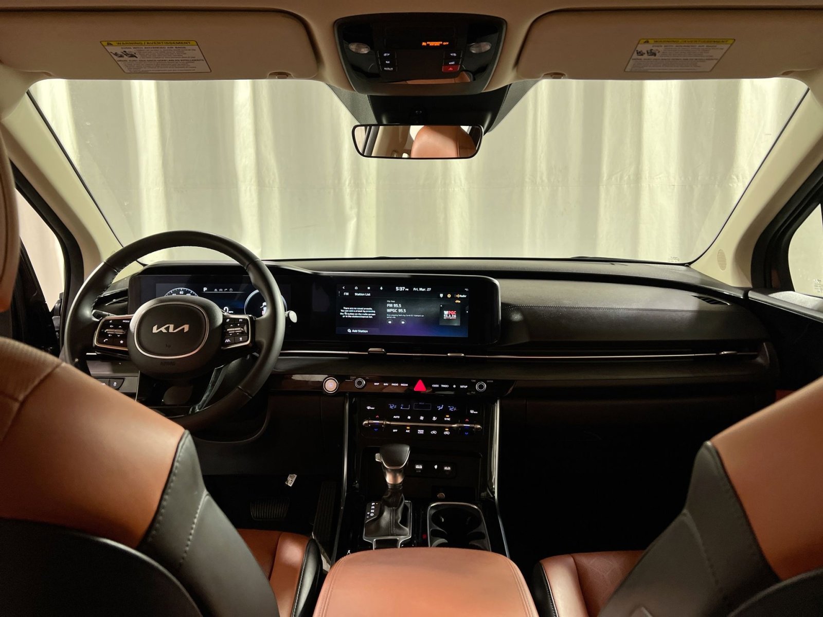 Used 2023 Kia Carnival SX image 17