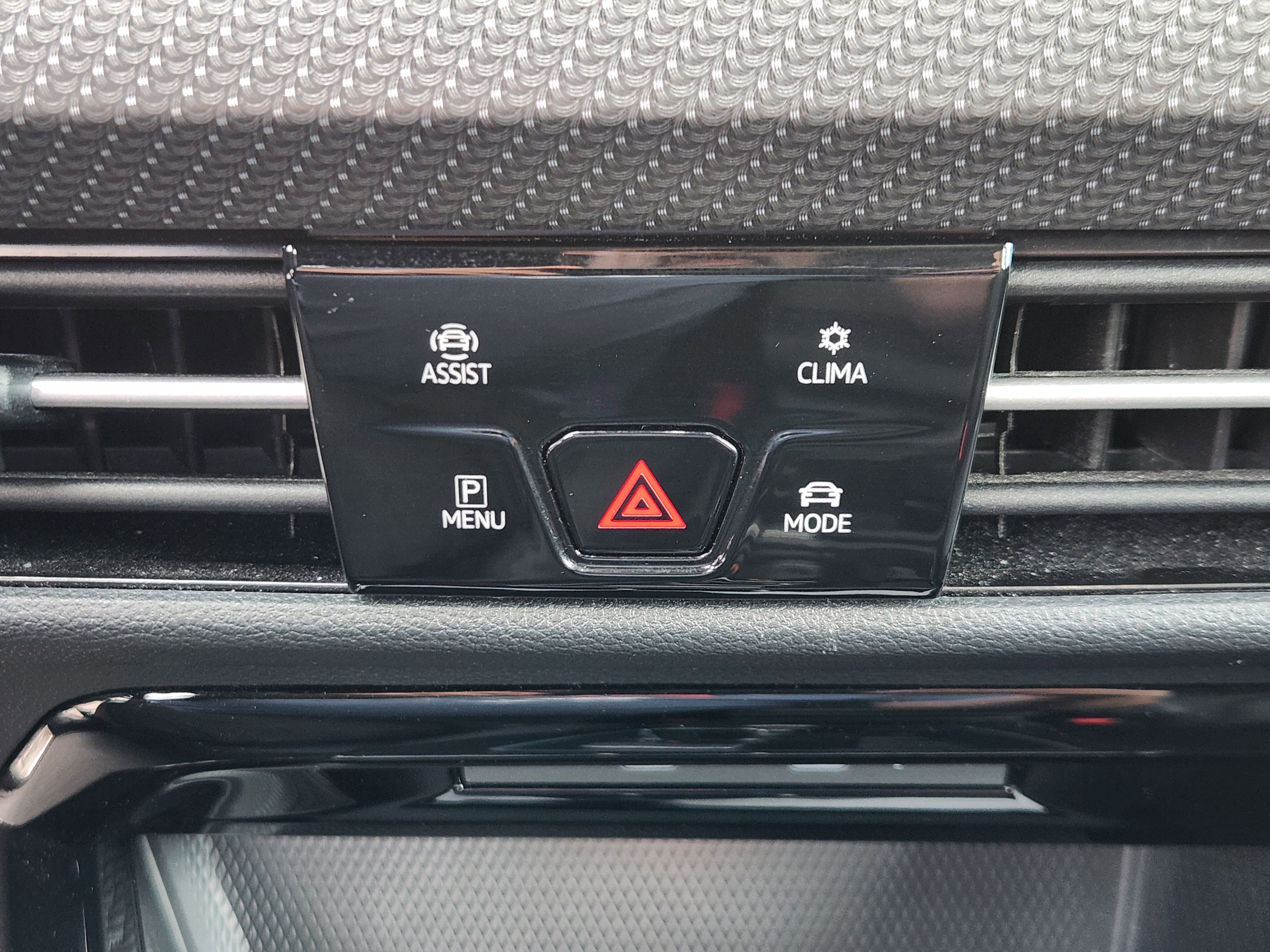 Certified 2024 Volkswagen Golf R AWD/4WD image 22