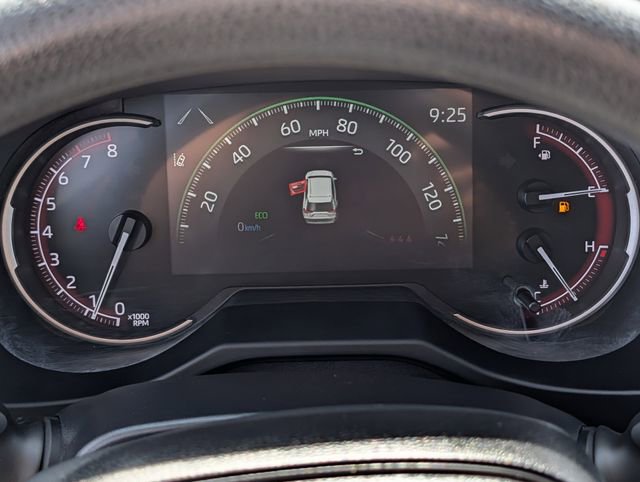 Used 2023 Toyota RAV4 LE FWD image 14