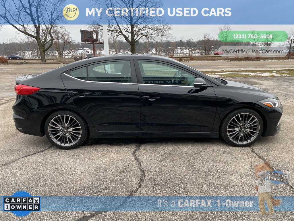 Used 2018 Hyundai Elantra Sport w/ Cargo Package image 4