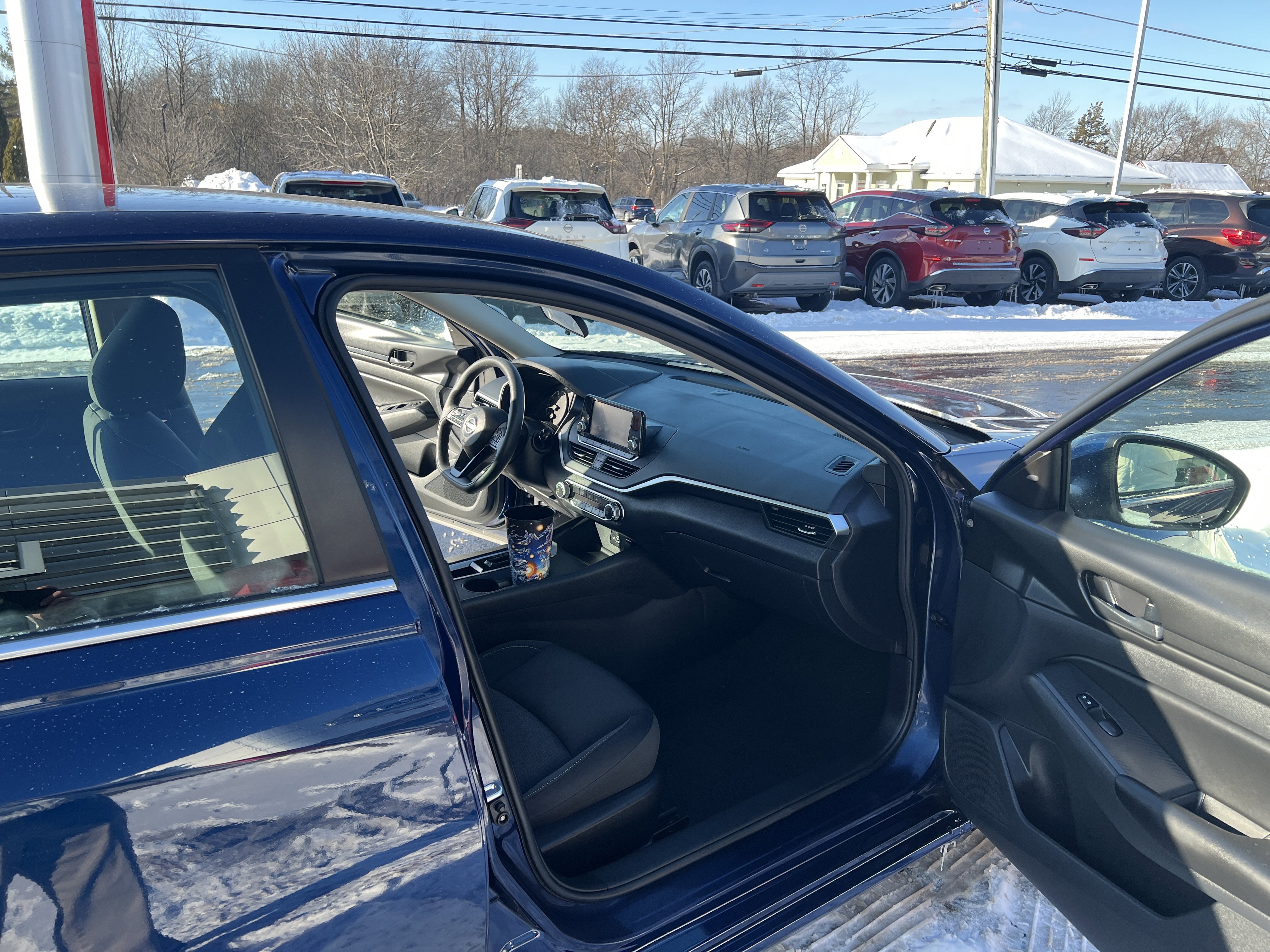 Used 2023 Nissan Altima 2.5 S image 12