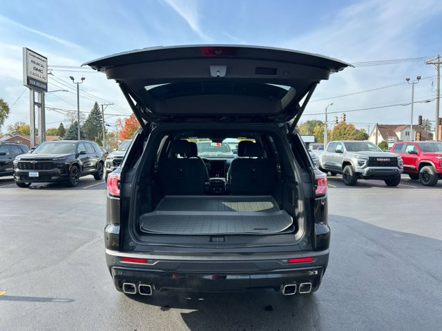 Used 2025 GMC Acadia AT4 w/ Luxury Package AWD/4WD image 10