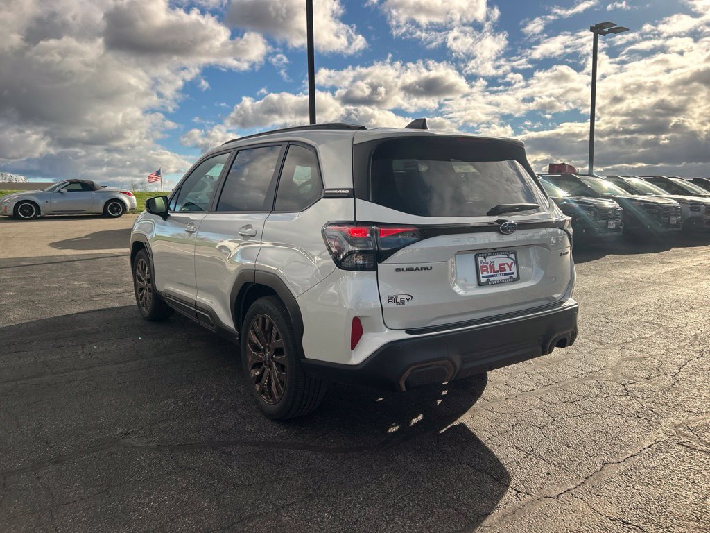 Certified 2025 Subaru Forester Sport w/ Popular Package #1 AWD/4WD image 9
