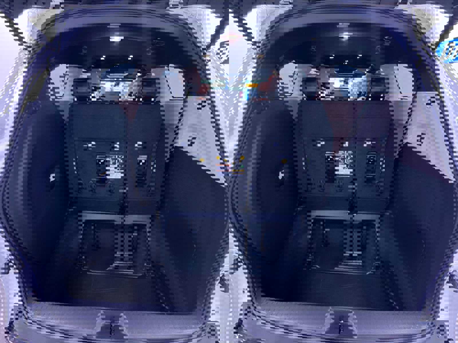 Used 2025 Toyota Sienna Limited image 40