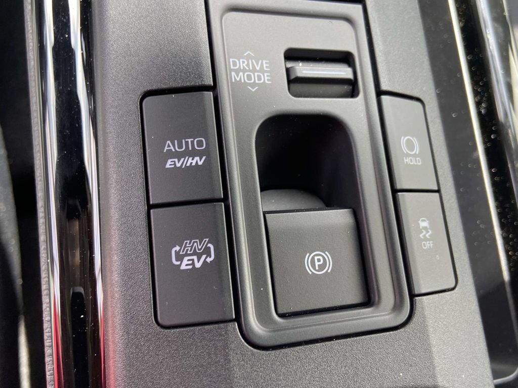 Used 2026 Toyota Prius Plug-In Hybrid FWD image 22