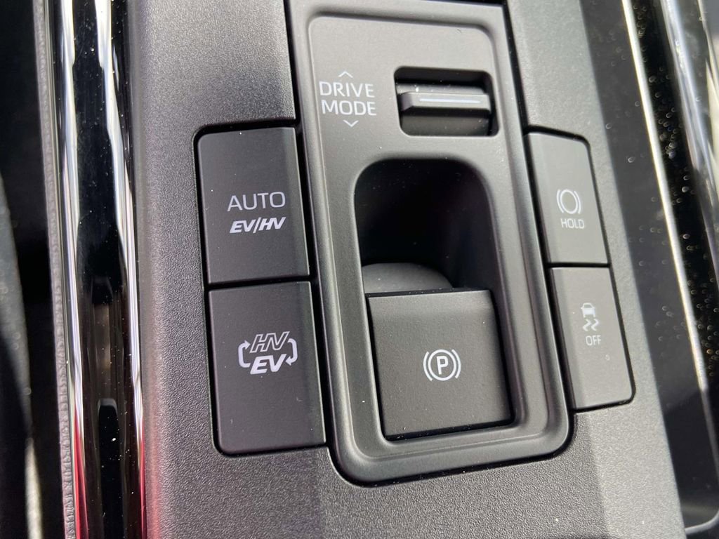 Used 2026 Toyota Prius Plug-In Hybrid FWD image 22