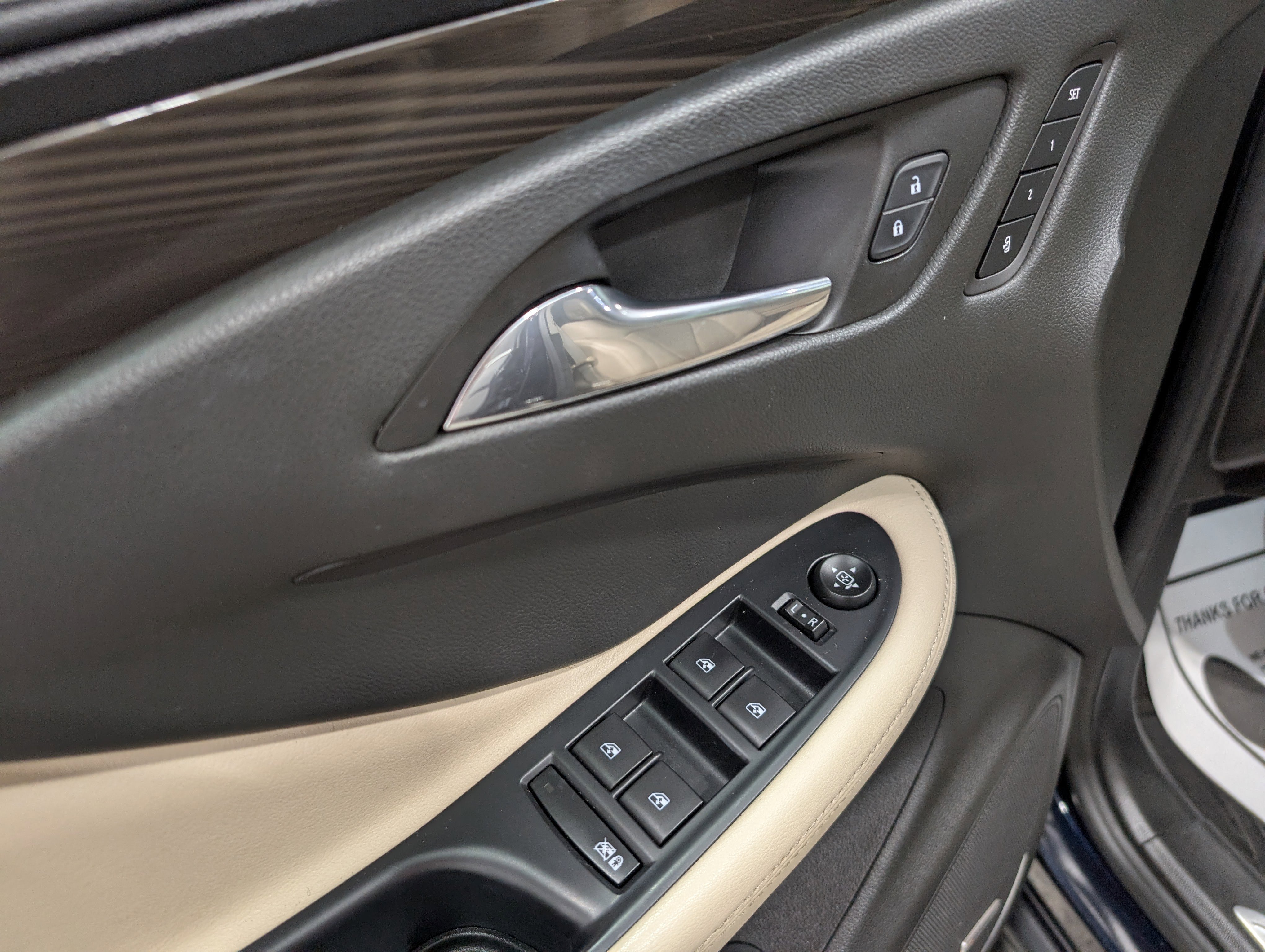 Used 2020 Buick Envision Premium w/ Driver Confidence Package image 13