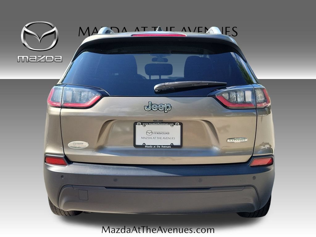 Used 2019 Jeep Cherokee Latitude w/ Popular Appearance Group FWD image 7