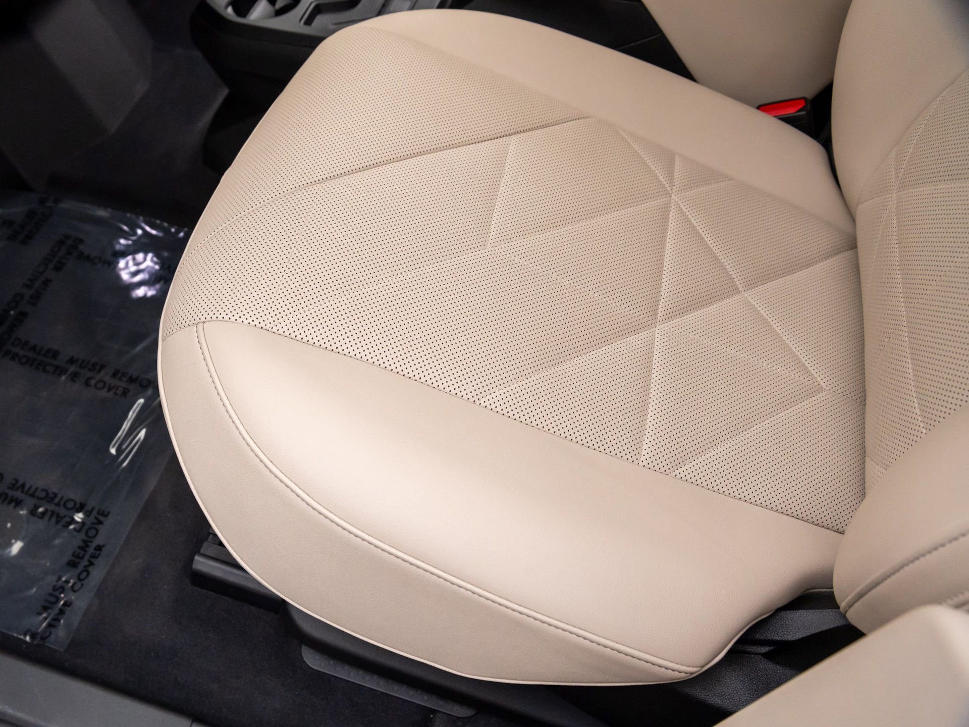 Used 2024 BMW iX xDrive50 w/ Premium Package image 15