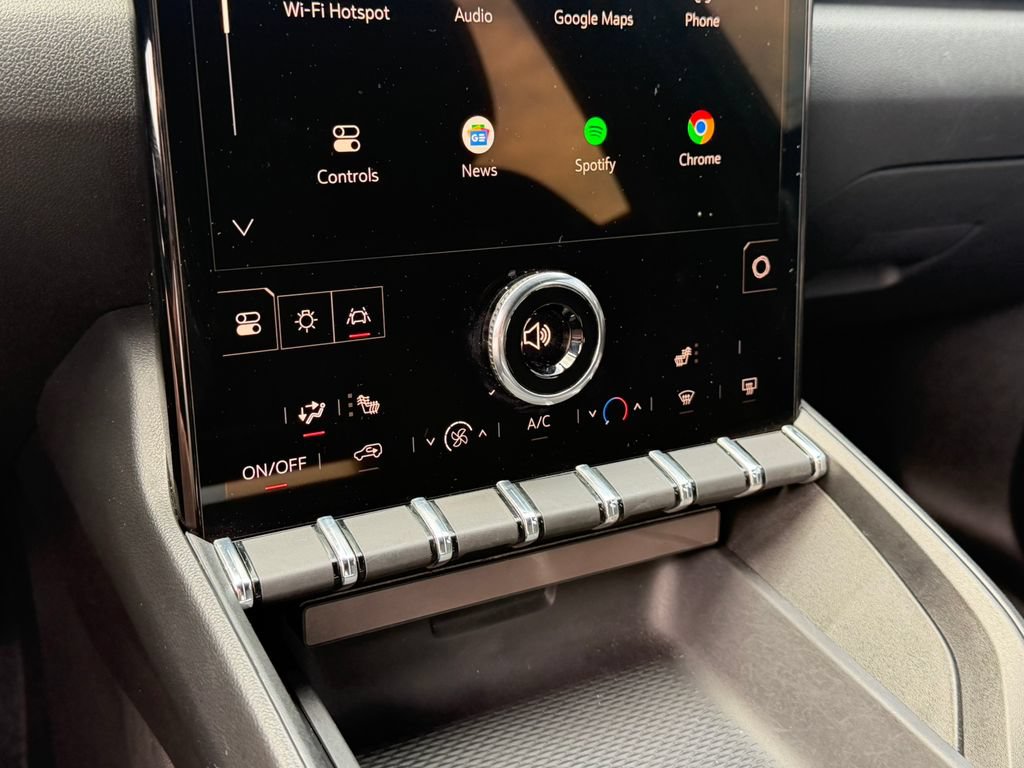Certified 2025 GMC Terrain Elevation w/ Black Edition AWD/4WD image 39