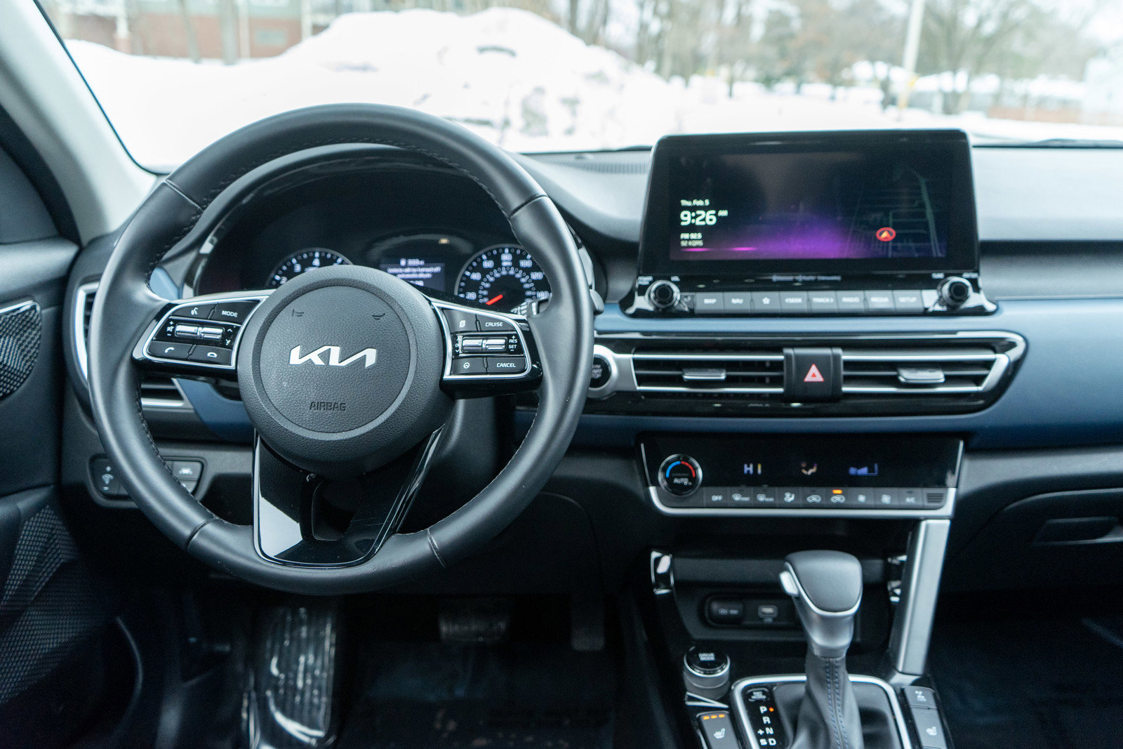 Used 2023 Kia Seltos S w/ Navigation Package image 12