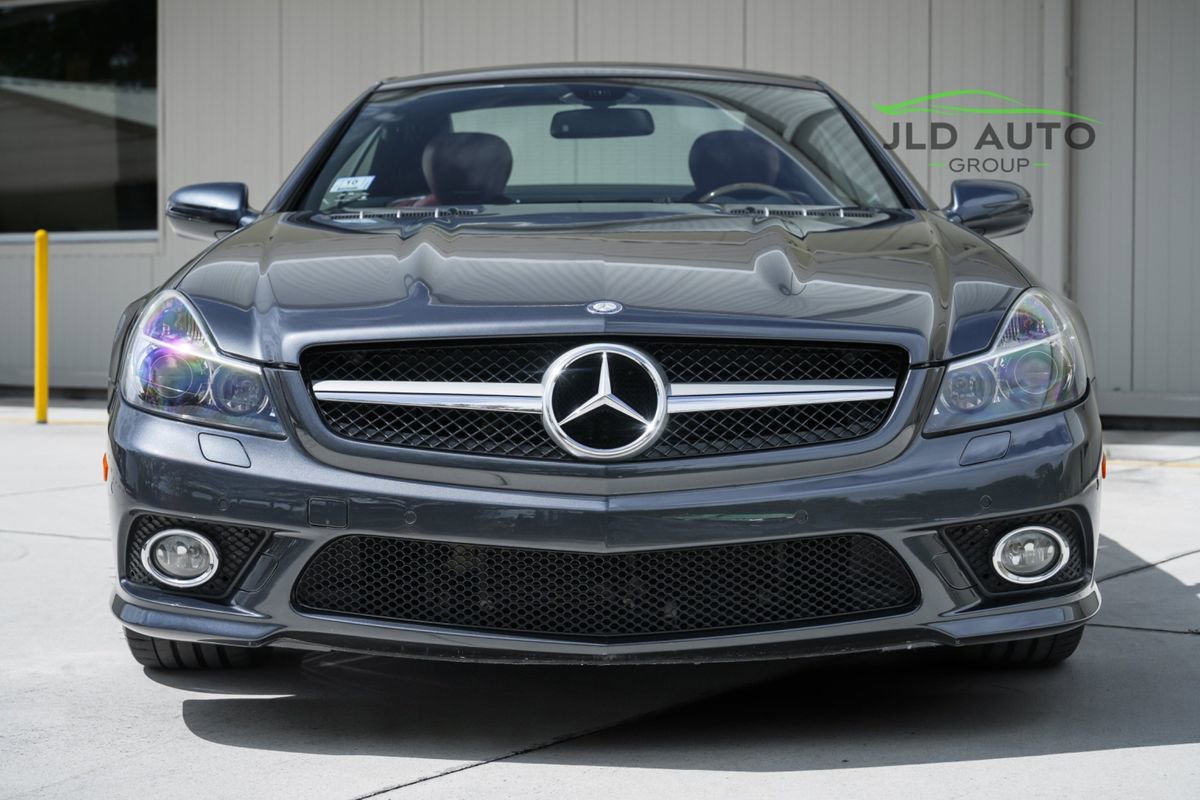 Used 2012 Mercedes-Benz SL 550 image 4