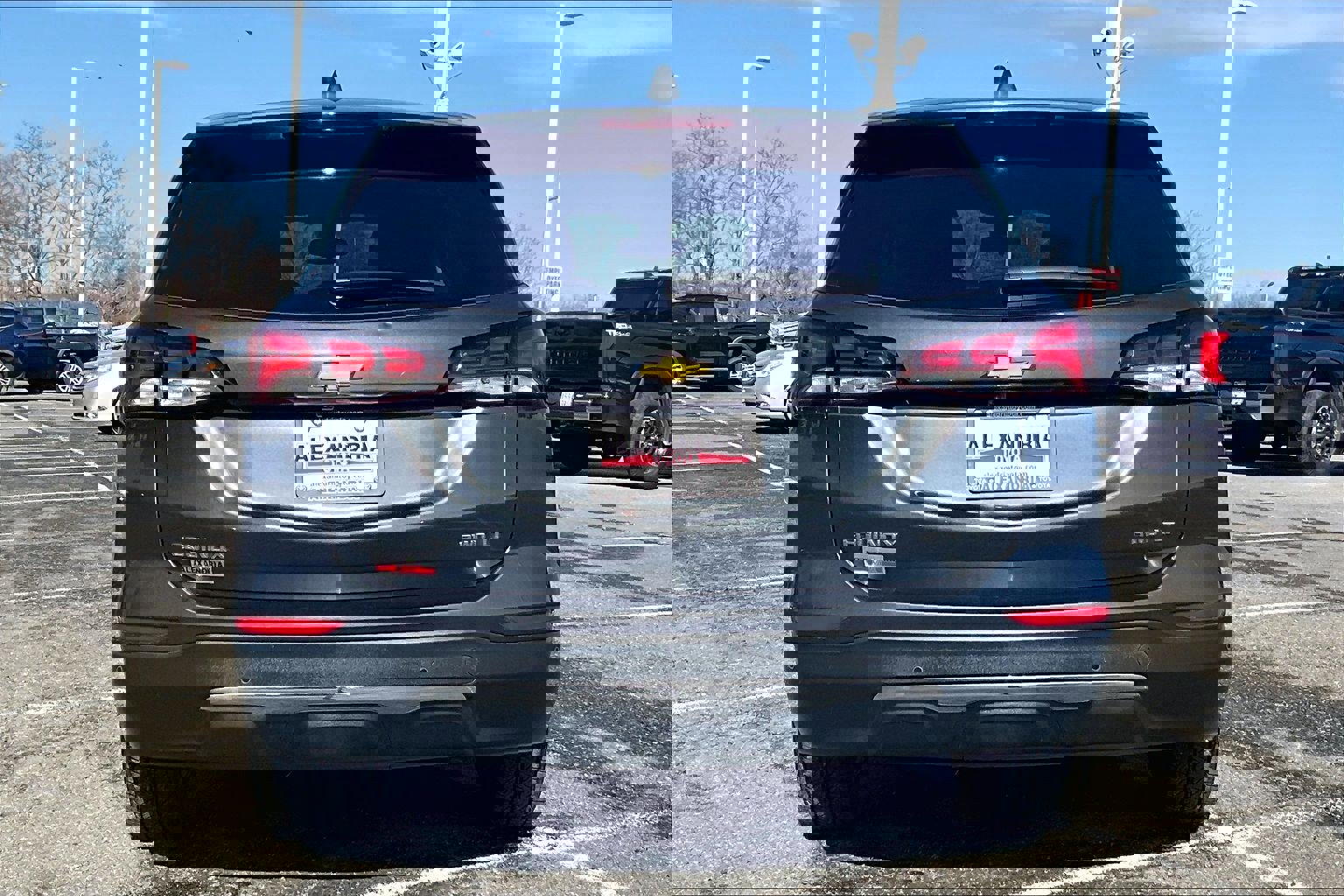 Used 2023 Chevrolet Equinox LT image 4