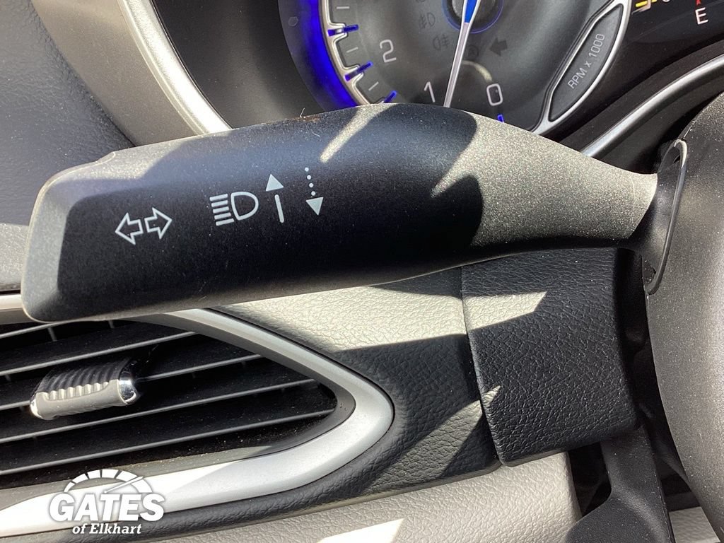 Used 2023 Chrysler Pacifica Touring-L FWD image 26