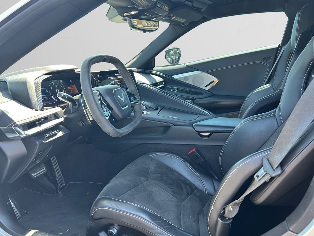 Used 2020 Chevrolet Corvette Stingray Preferred Cpe w/ 2LT Preferred Equipment Group RWD image 11