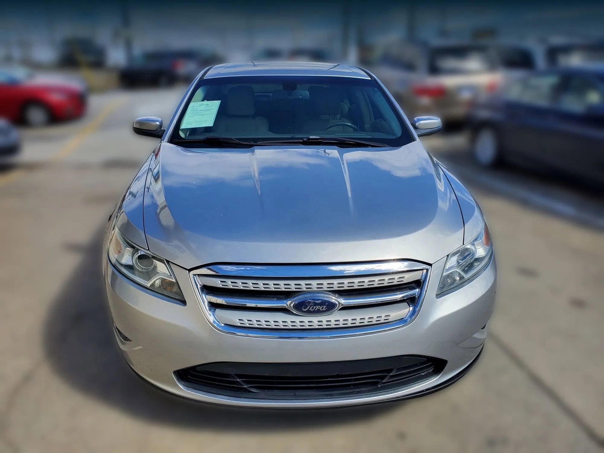 Used 2010 Ford Taurus SEL FWD image 12