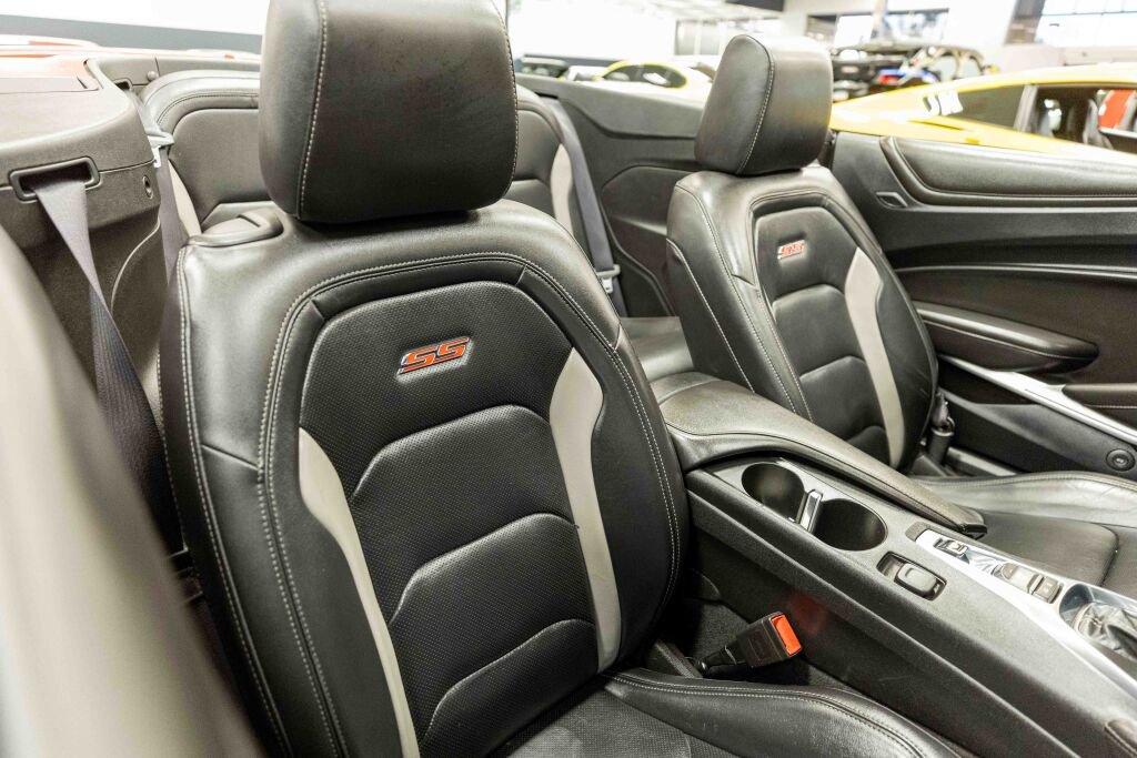 Used 2020 Chevrolet Camaro SS image 14