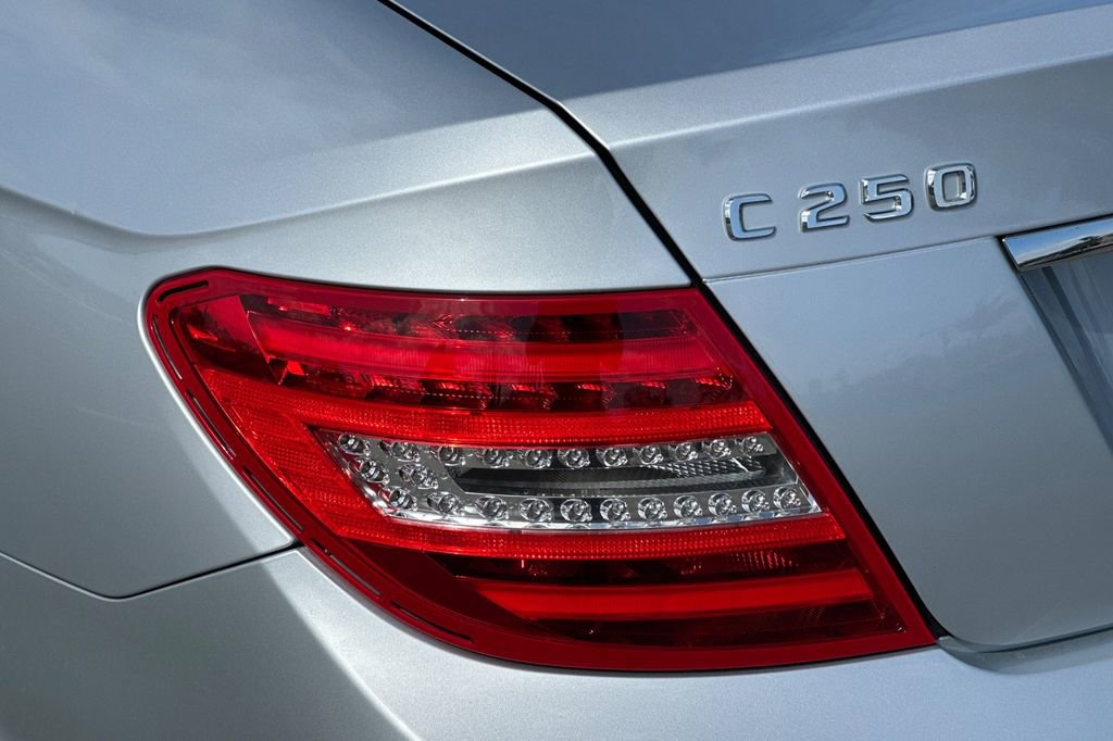 Used 2013 Mercedes-Benz C 250 Coupe image 26