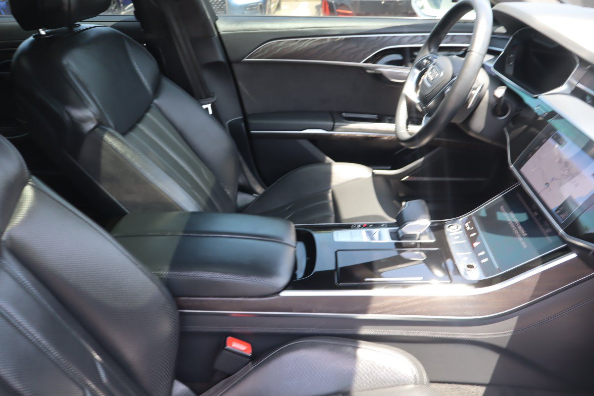 Used 2021 Audi A8 L 4.0T w/ Luxury Package AWD/4WD image 13