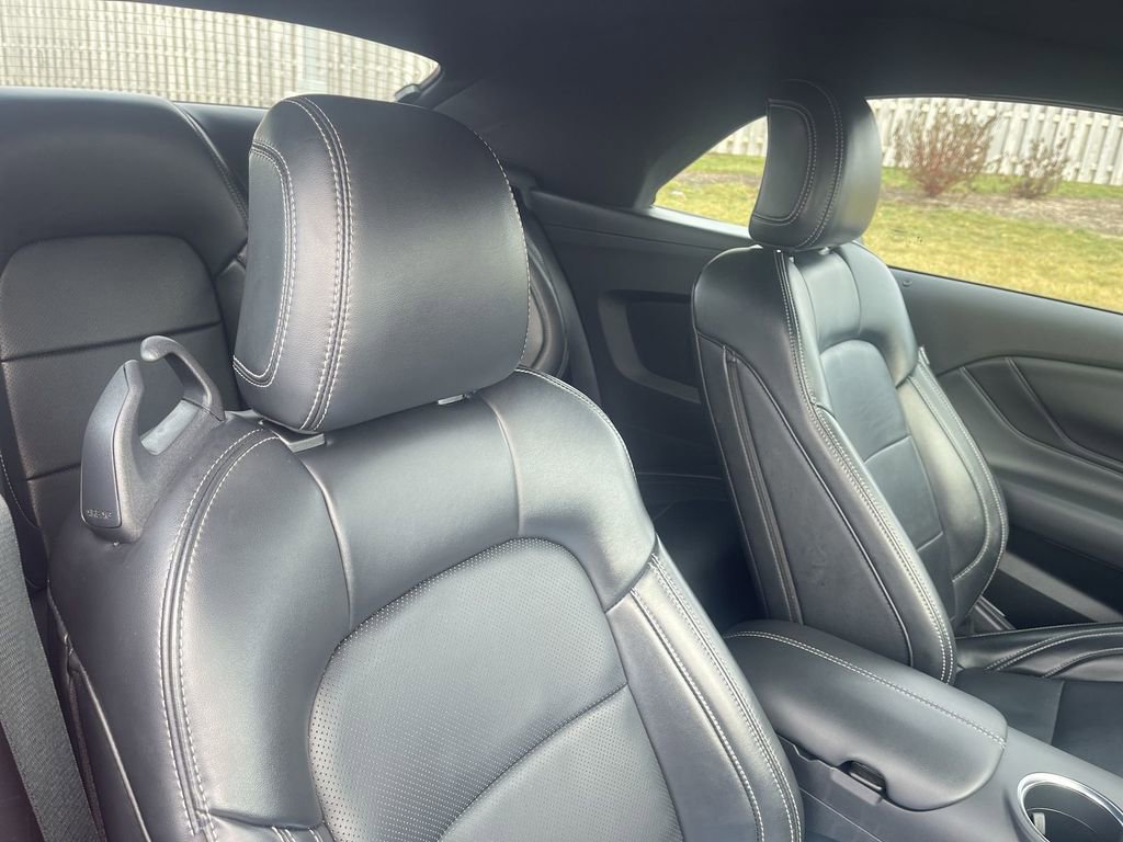 Used 2025 Ford Mustang Premium image 37