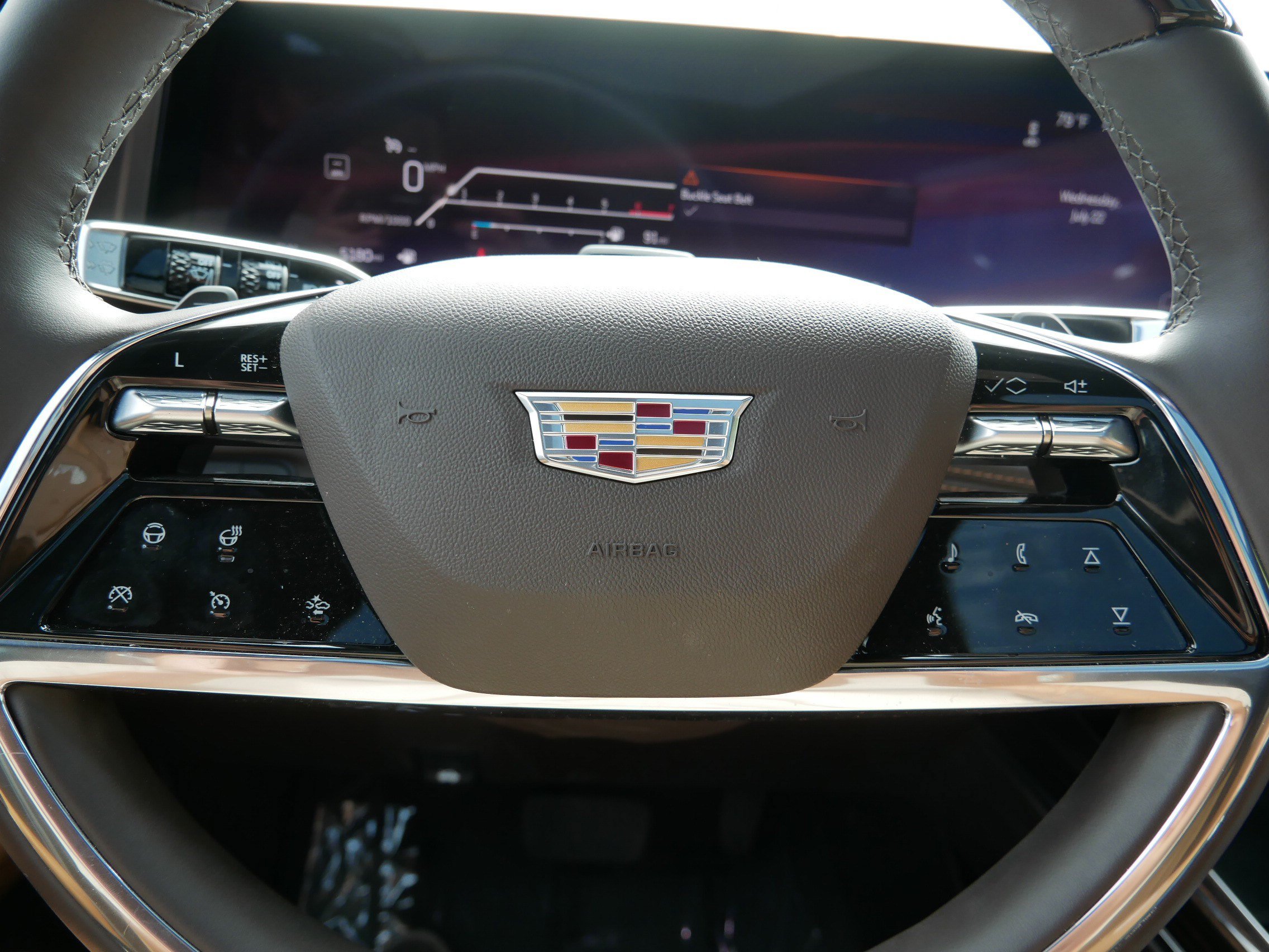 Used 2026 Cadillac Escalade ESV Luxury w/ Touring Package AWD/4WD image 19
