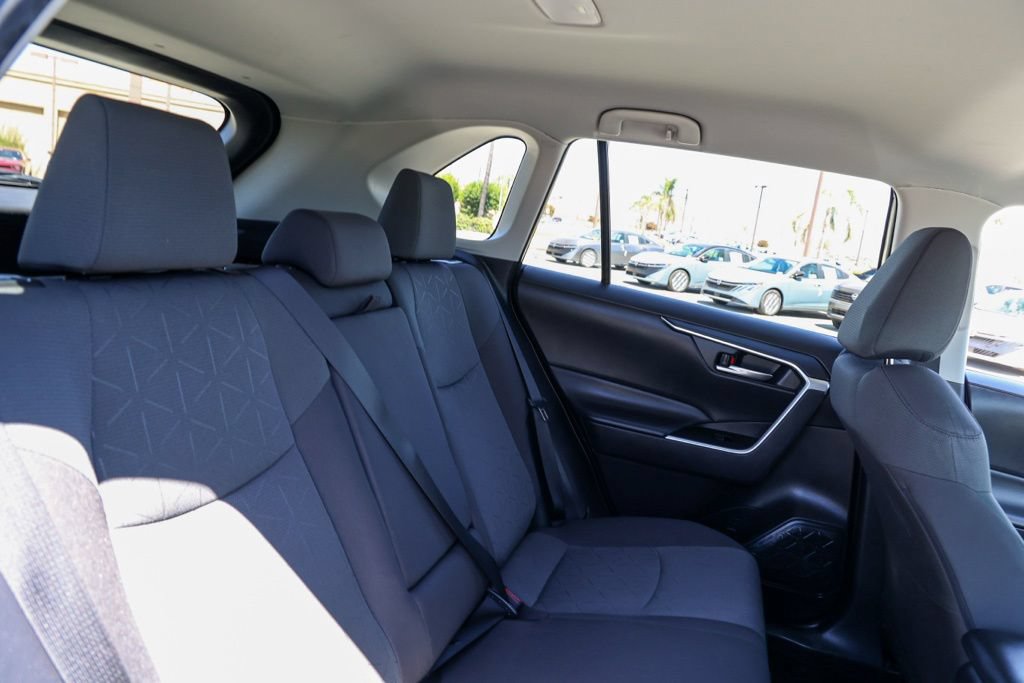 Used 2024 Toyota RAV4 XLE AWD/4WD image 18