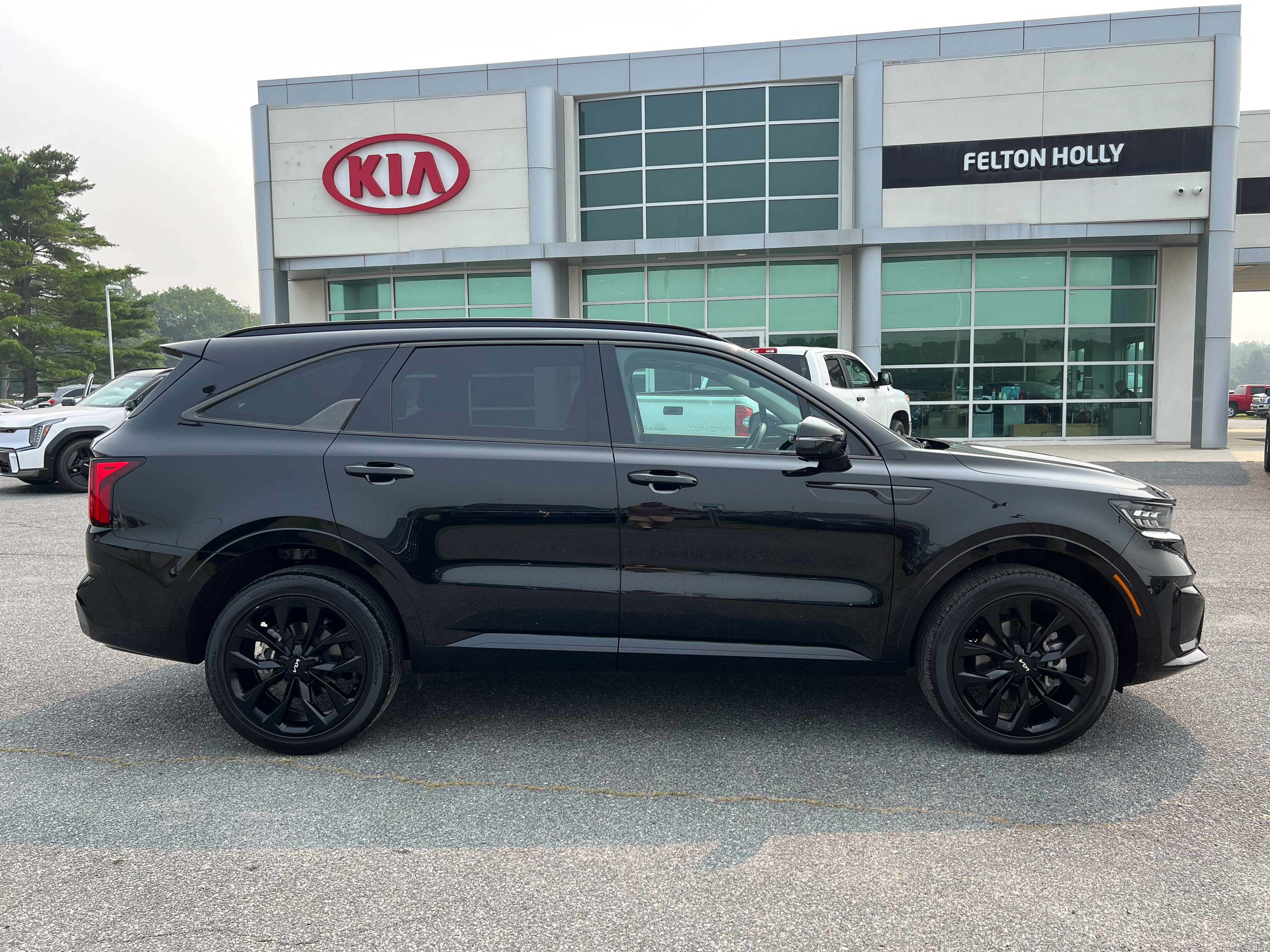 Used 2023 Kia Sorento SX AWD/4WD image 11