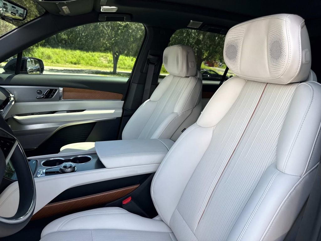 New 2026 Cadillac Vistiq Luxury image 20