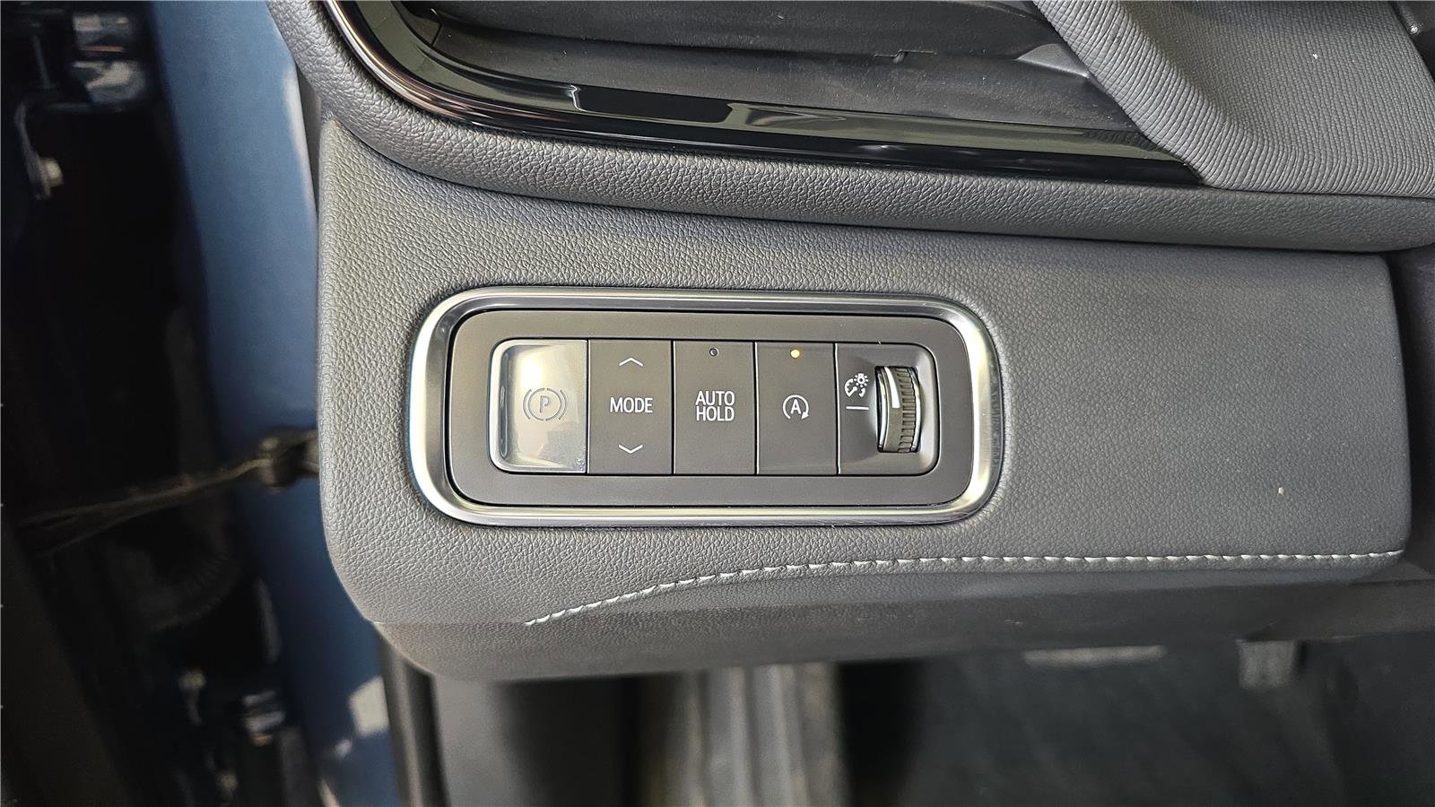 Used 2025 Buick Enclave Preferred image 25