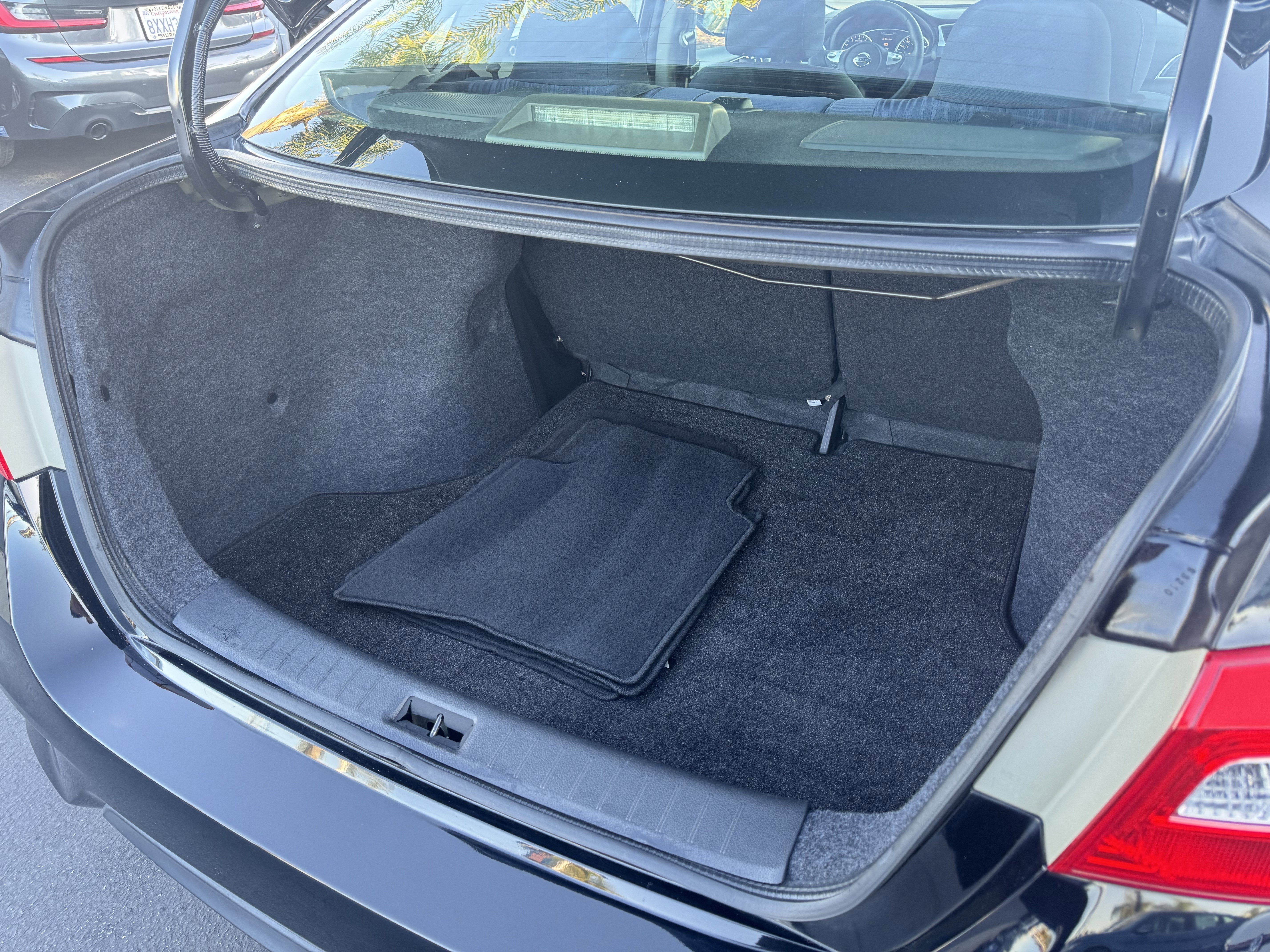 Used 2016 Nissan Sentra SV image 32