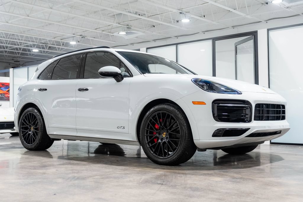 Used 2021 Porsche Cayenne GTS AWD/4WD image 5