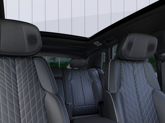 New 2027 Cadillac Lyriq Signature Sport w/ LPO, ONYX Package AWD/4WD image 25