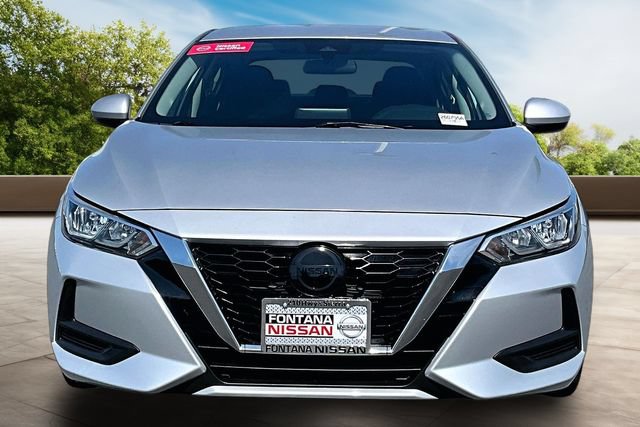 Certified 2022 Nissan Sentra SV FWD image 2