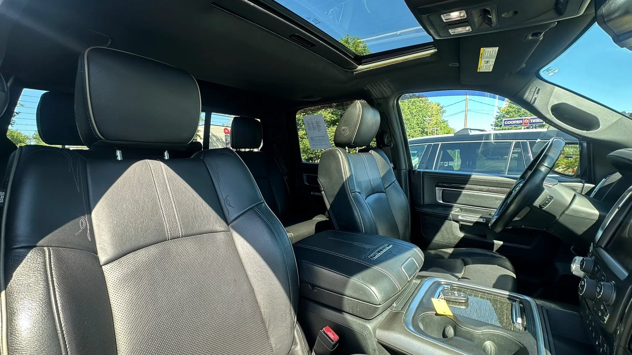 Used 2017 RAM 1500 Limited AWD/4WD image 37
