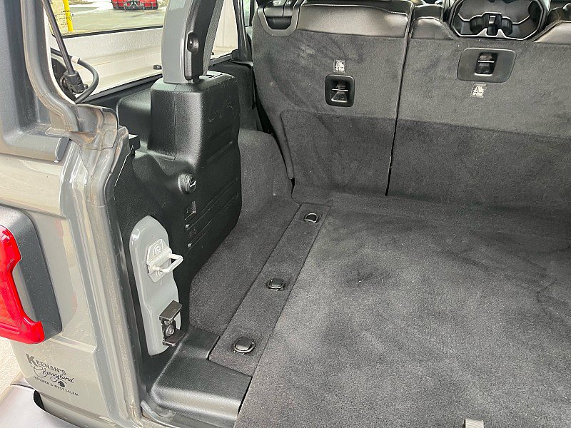 Used 2020 Jeep Wrangler Unlimited Sahara w/ Dual Top Group image 21