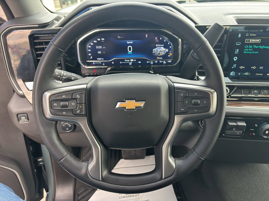 Used 2025 Chevrolet Silverado 1500 LT image 14