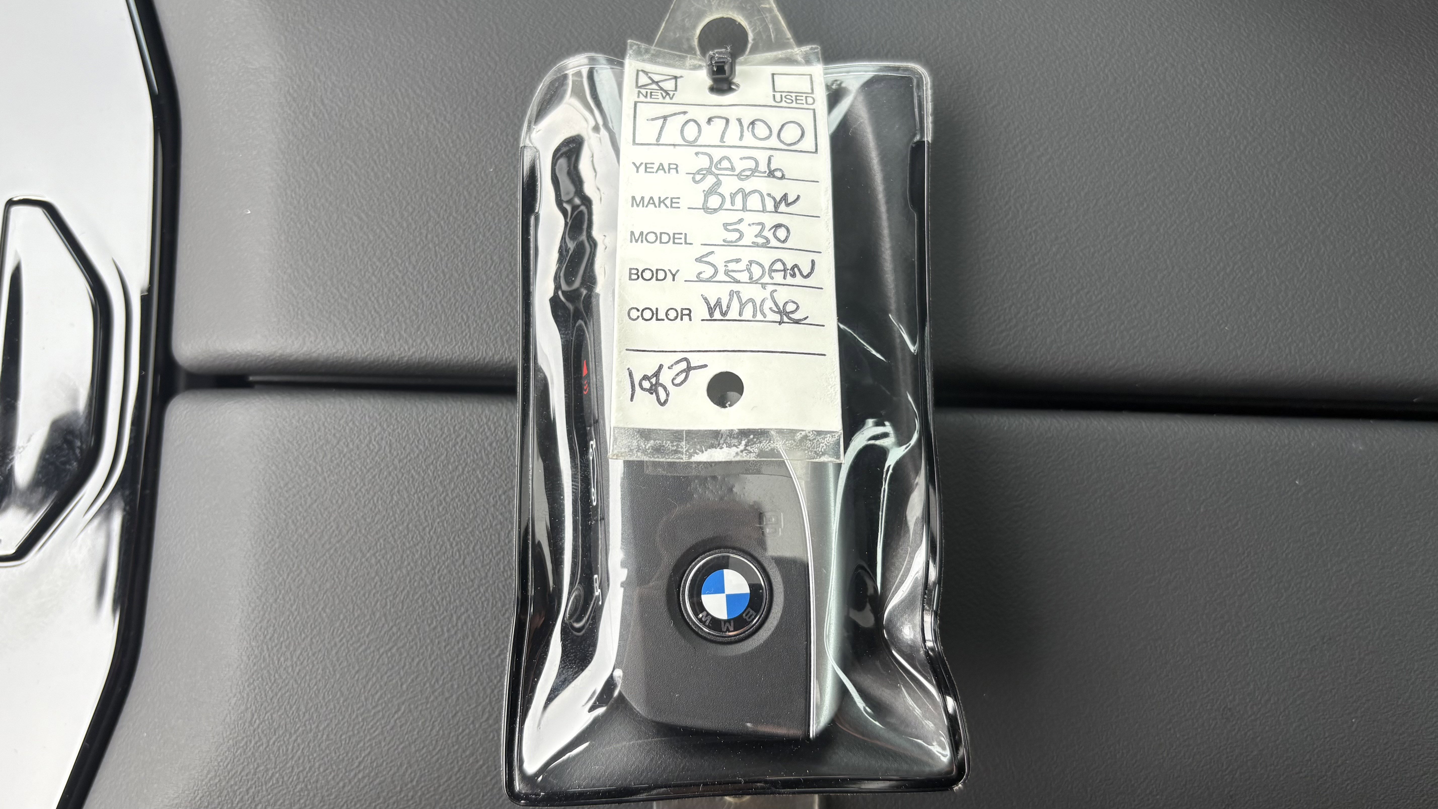 Used 2026 BMW 530i xDrive w/ M Sport Package image 33
