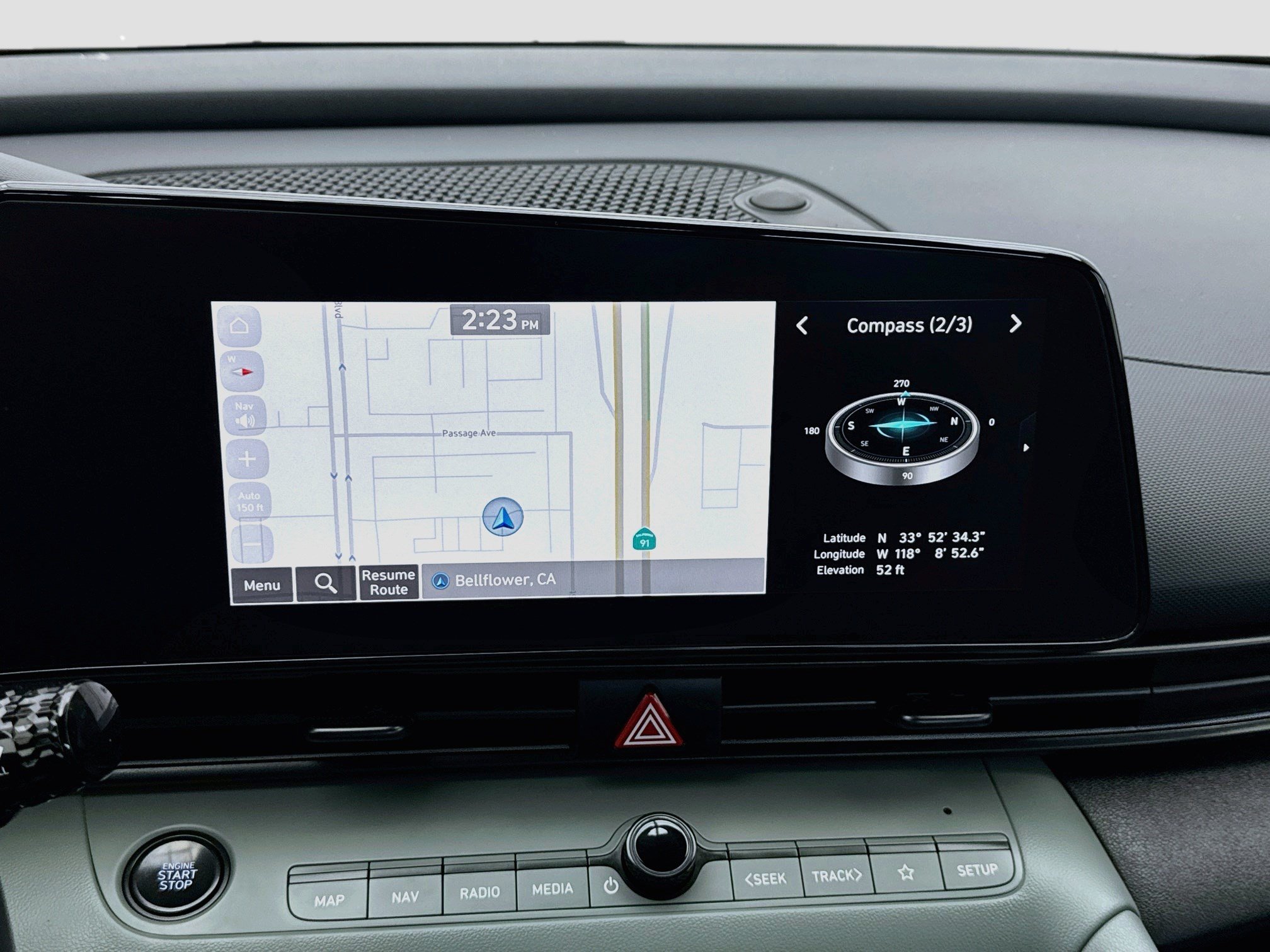Used 2025 Hyundai Elantra Limited FWD image 9