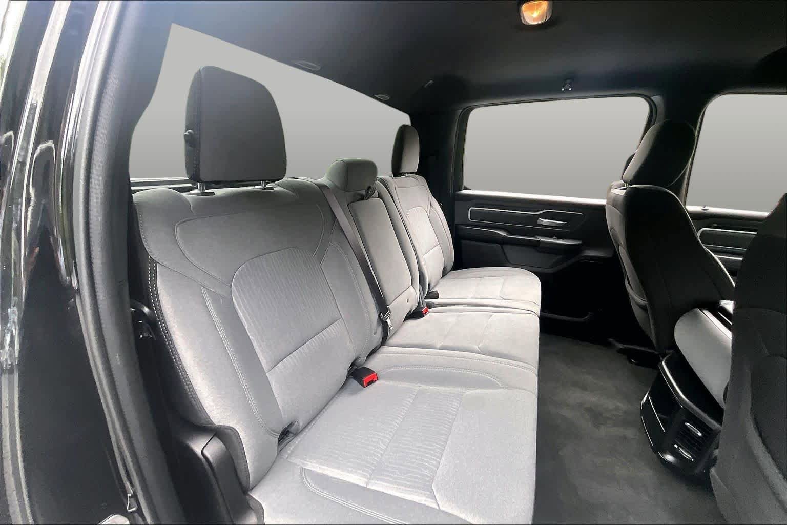 Used 2022 RAM 1500 Big Horn AWD/4WD image 20