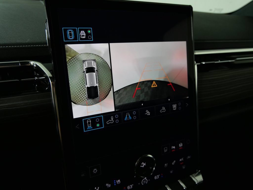 Used 2024 GMC Sierra EV Denali AWD/4WD image 28