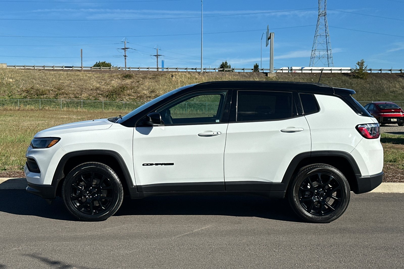 Used 2023 Jeep Compass Latitude AWD/4WD image 6