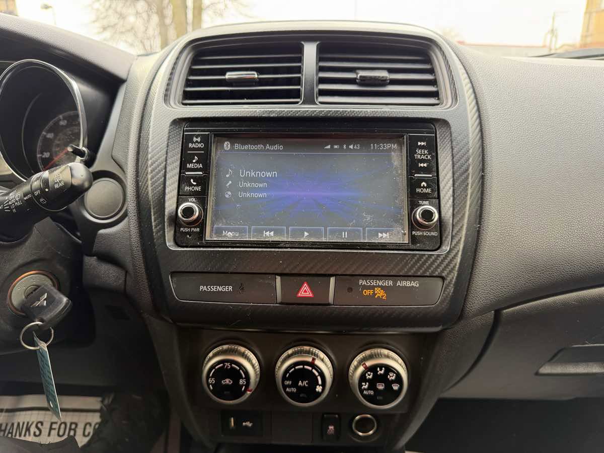 Used 2023 Mitsubishi Outlander Sport ES AWD/4WD image 34
