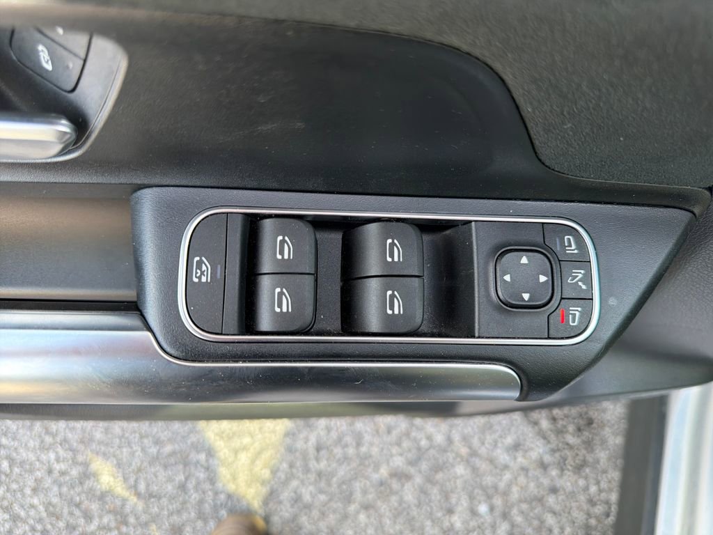 Certified 2024 Mercedes-Benz GLA 35 AMG 4MATIC image 39