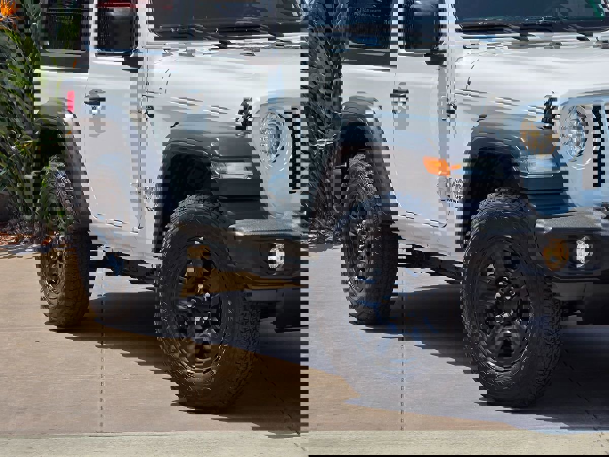 Used 2020 Jeep Wrangler Sport image 4