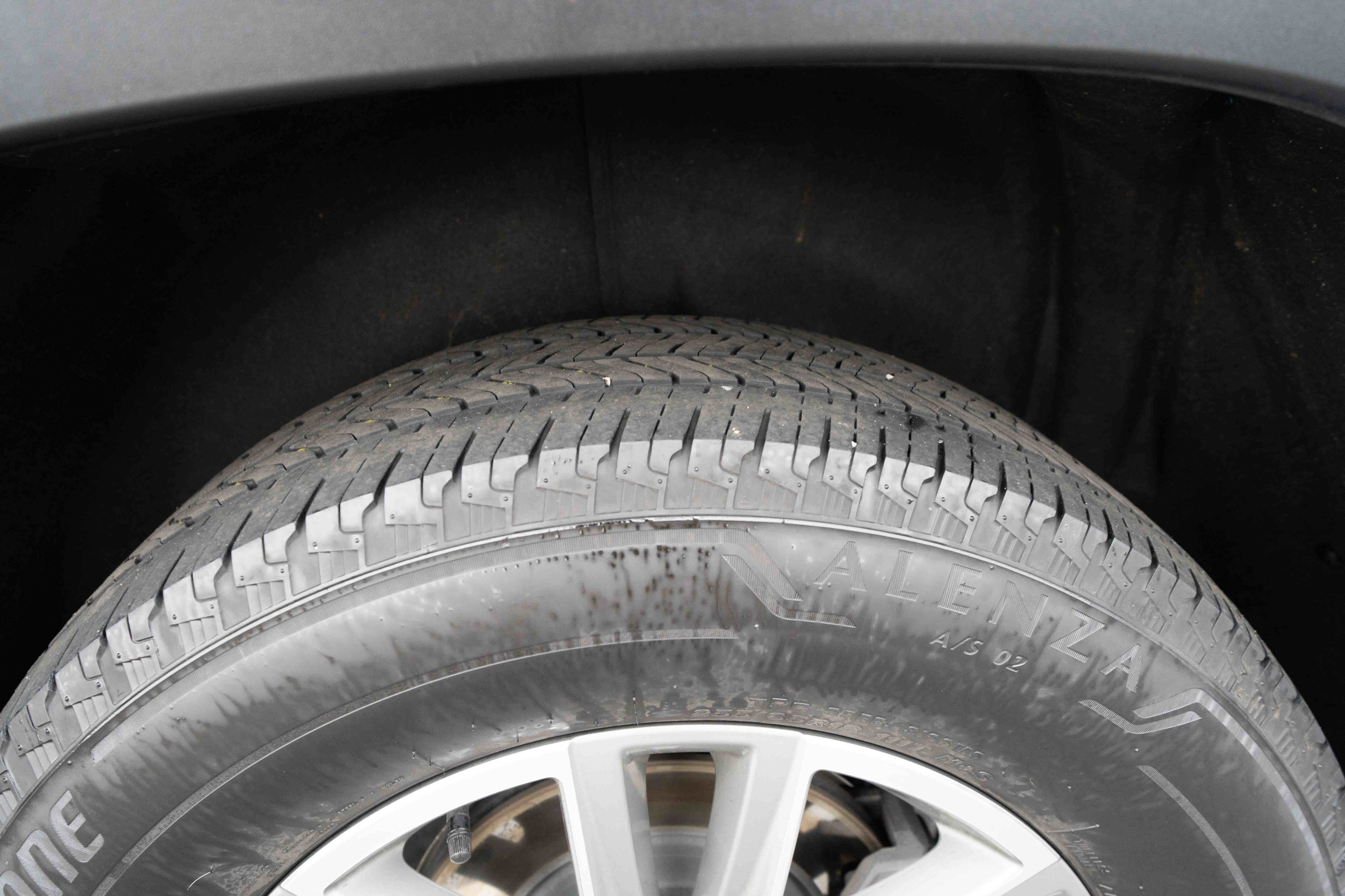 Used 2023 Chevrolet Traverse LT image 31