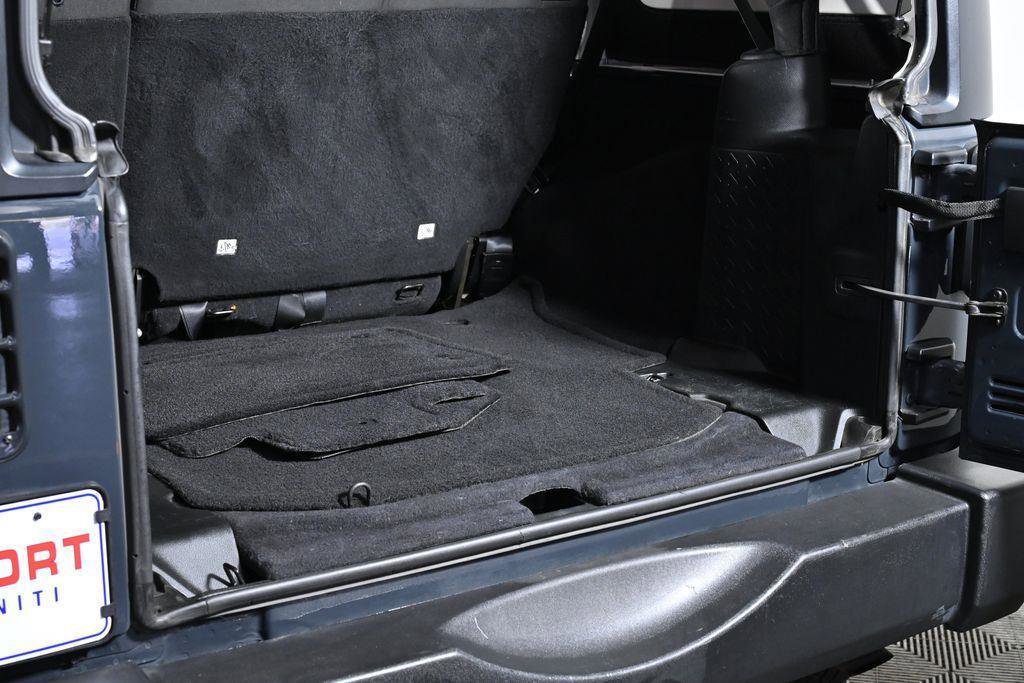 Used 2018 Jeep Wrangler Unlimited Sport S image 34