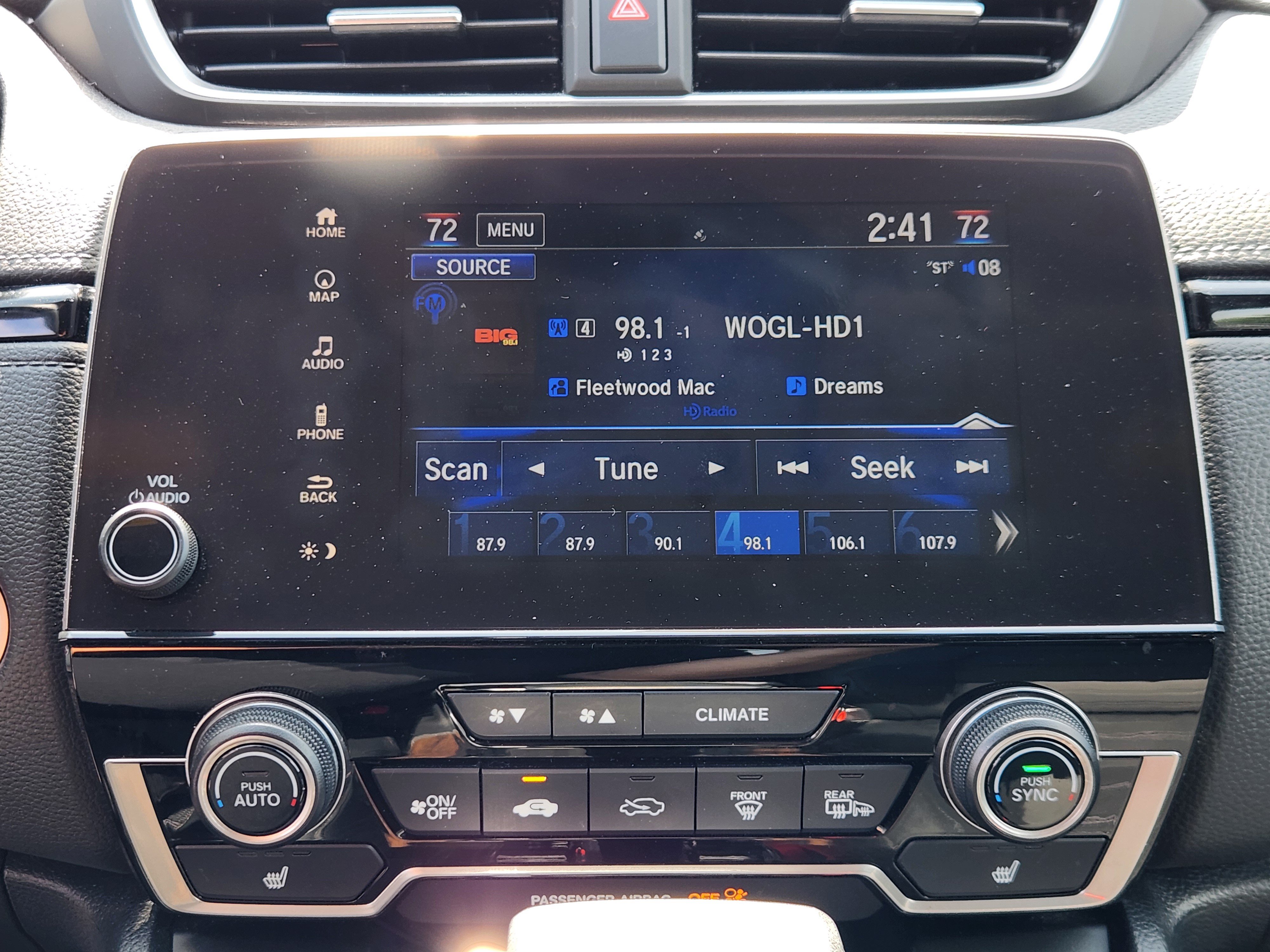 Used 2022 Honda CR-V Touring image 11