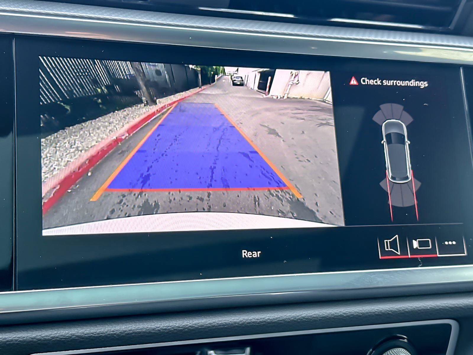 Certified 2025 Audi Q3 2.0T Premium w/ Convenience Package image 19