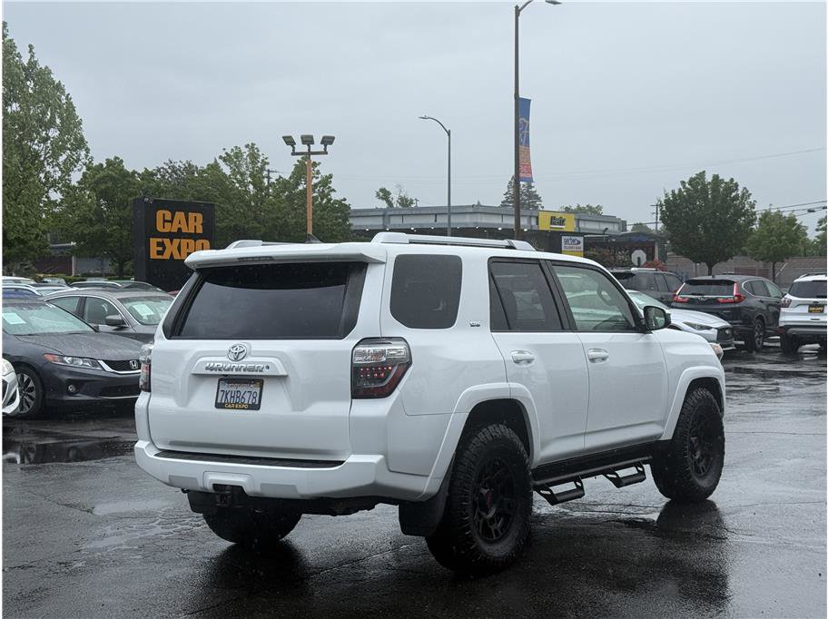 Used 2015 Toyota 4Runner SR5 RWD image 4